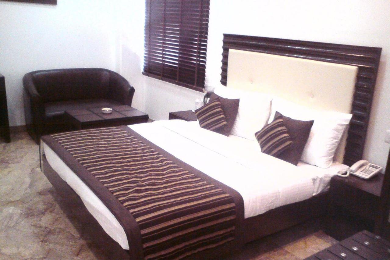 A New Delhi Hotel Orchid Garden Quarto foto