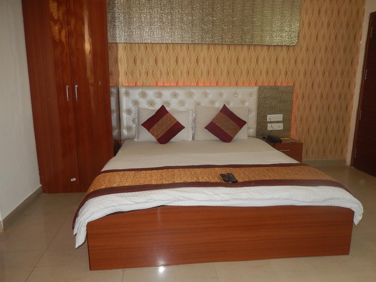 A New Delhi Hotel Orchid Garden Exterior foto